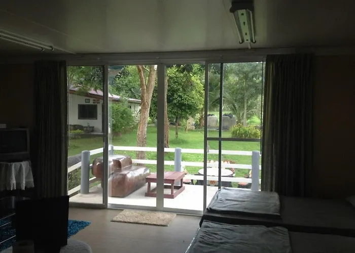 รีสอร์ท Pattharapuri Valley 2*