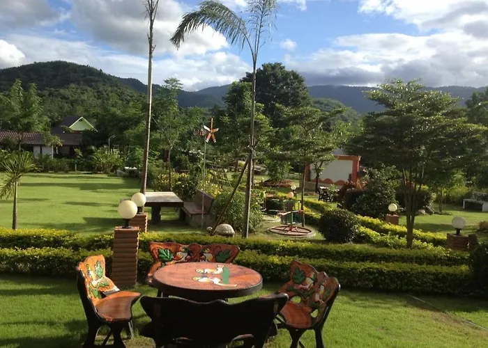 Pattharapuri Valley รีสอร์ท สวนผึ้ง